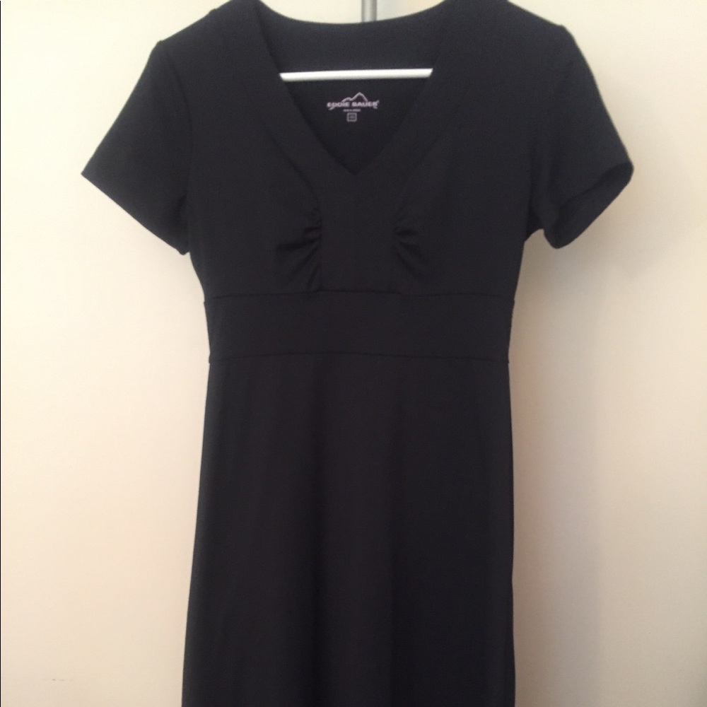 Black travel dress